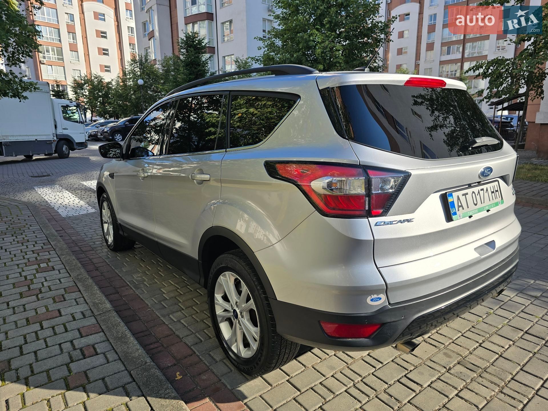 Ford Escape 2018 VIN 1FMCU9GD2JUB75175 фото оголошення 13 з 20
