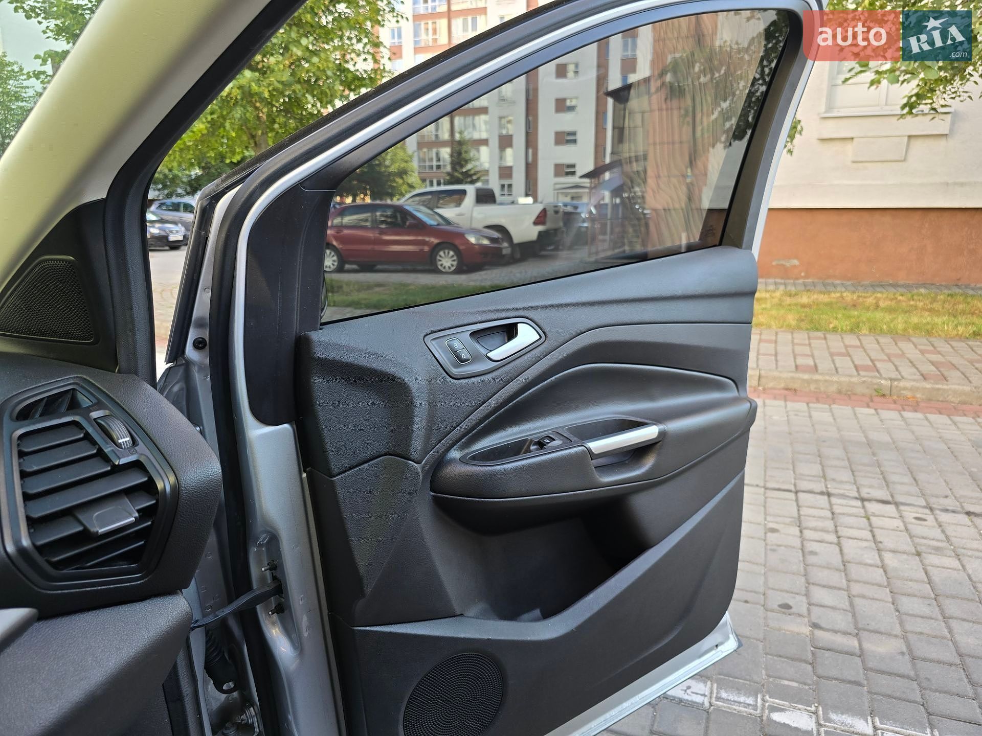 Ford Escape 2018 VIN 1FMCU9GD2JUB75175 фото оголошення 20 з 20