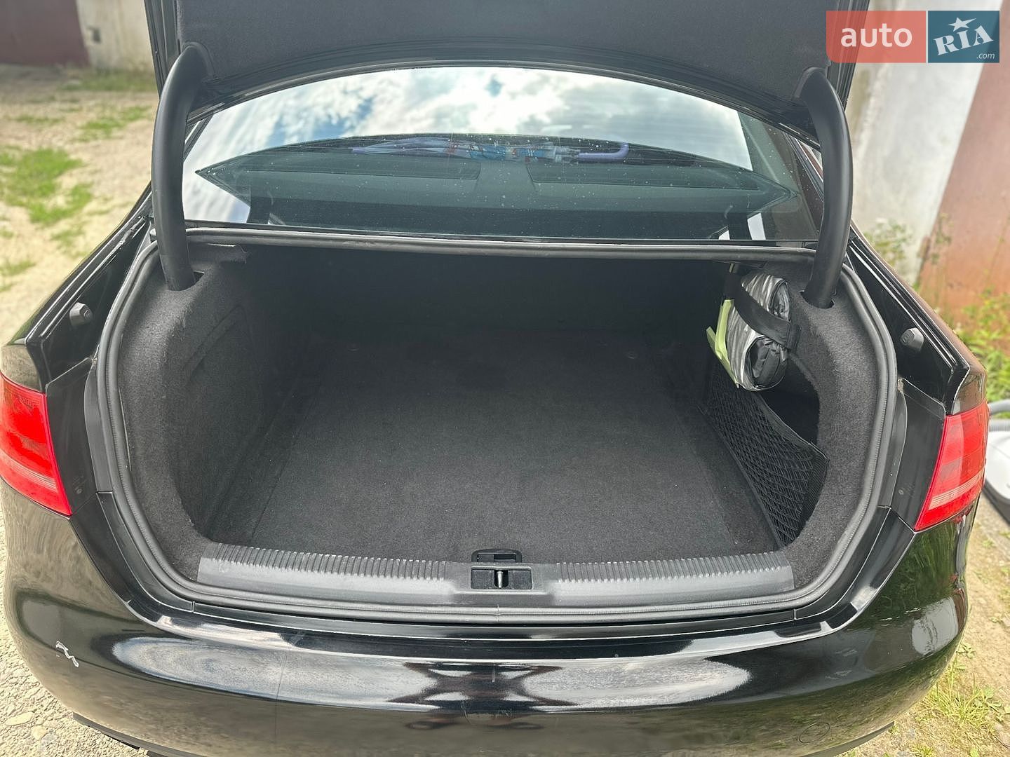 Audi A4 2010 VIN WAUBFAFL2BN031218 фото оголошення 7 з 8