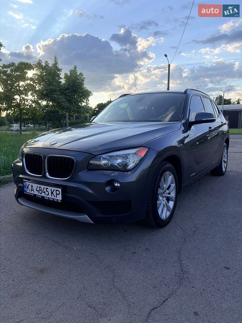 BMW X1 2013 VIN WBAVL1C59EVY19087 фото оголошення 3 з 24