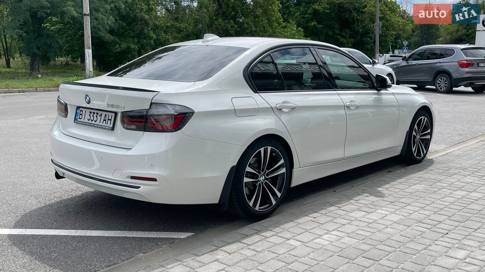 BMW 3 Series 2018 VIN WBA8E5C56JA506787 фото оголошення 4 з 28