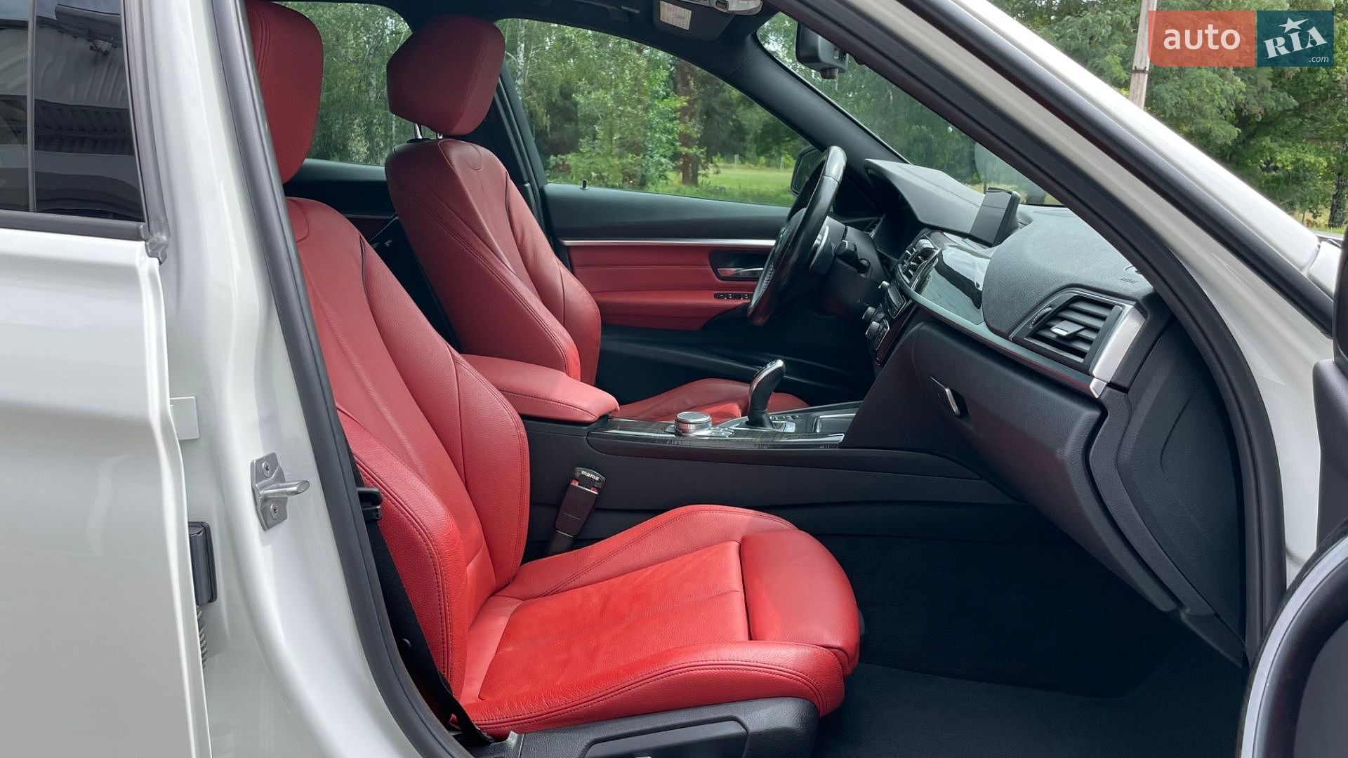 BMW 3 Series 2018 VIN WBA8E5C56JA506787 фото оголошення 16 з 28