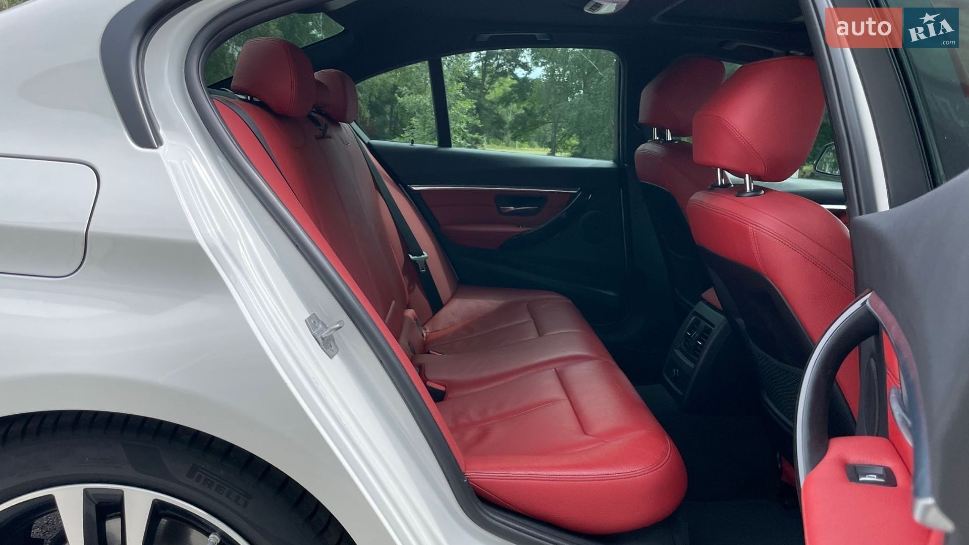 BMW 3 Series 2018 VIN WBA8E5C56JA506787 фото оголошення 18 з 28