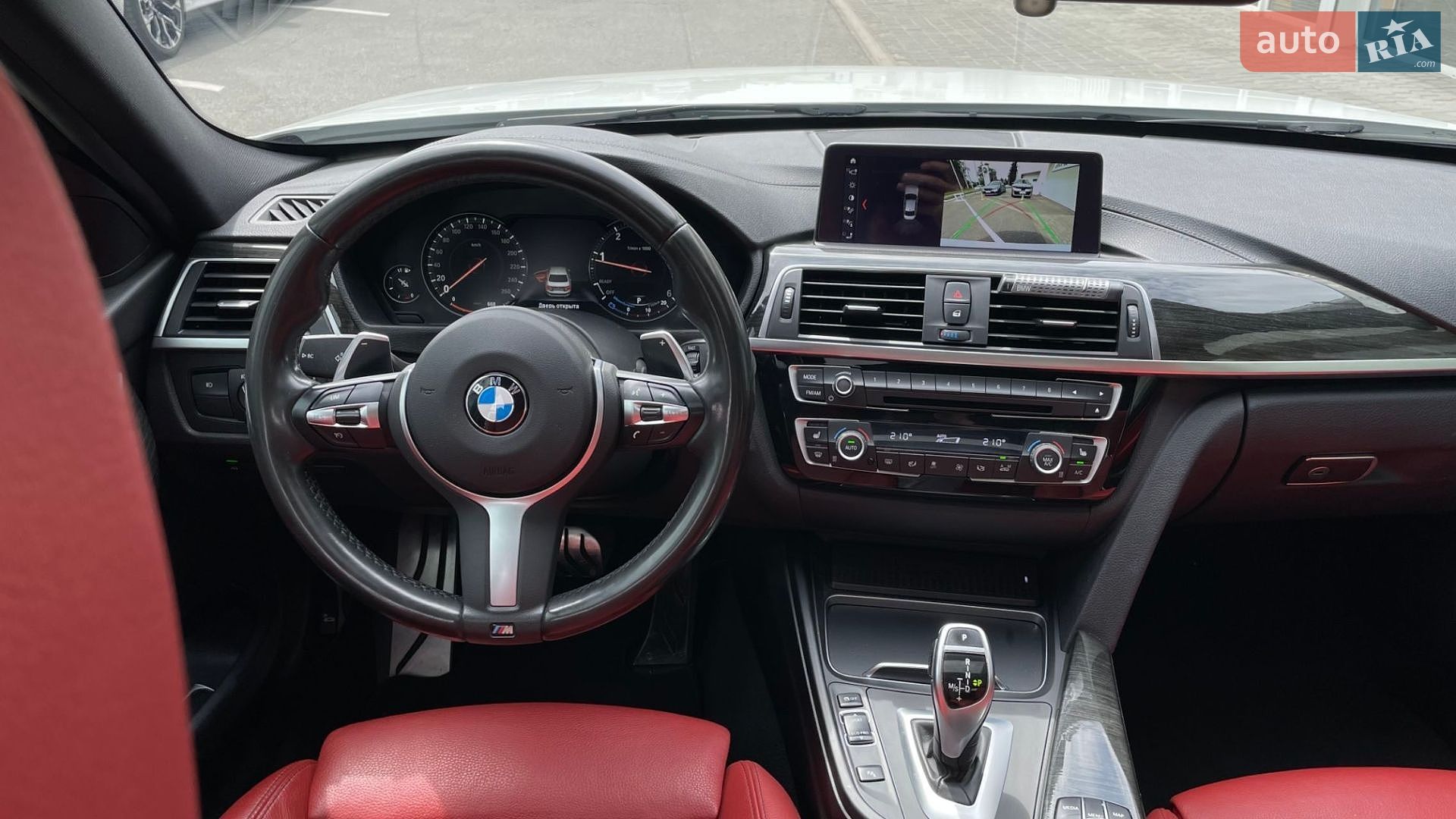 BMW 3 Series 2018 VIN WBA8E5C56JA506787 фото оголошення 13 з 28