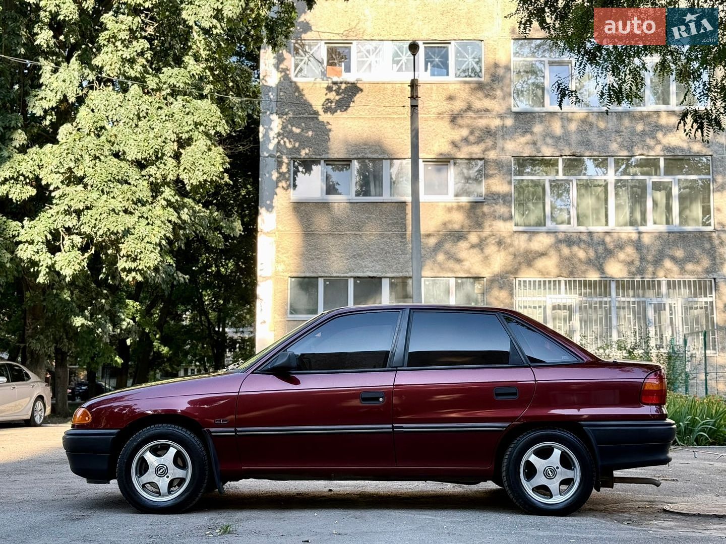 Opel Astra 1993 VIN W0L000057P5249287 фото оголошення 3 з 79