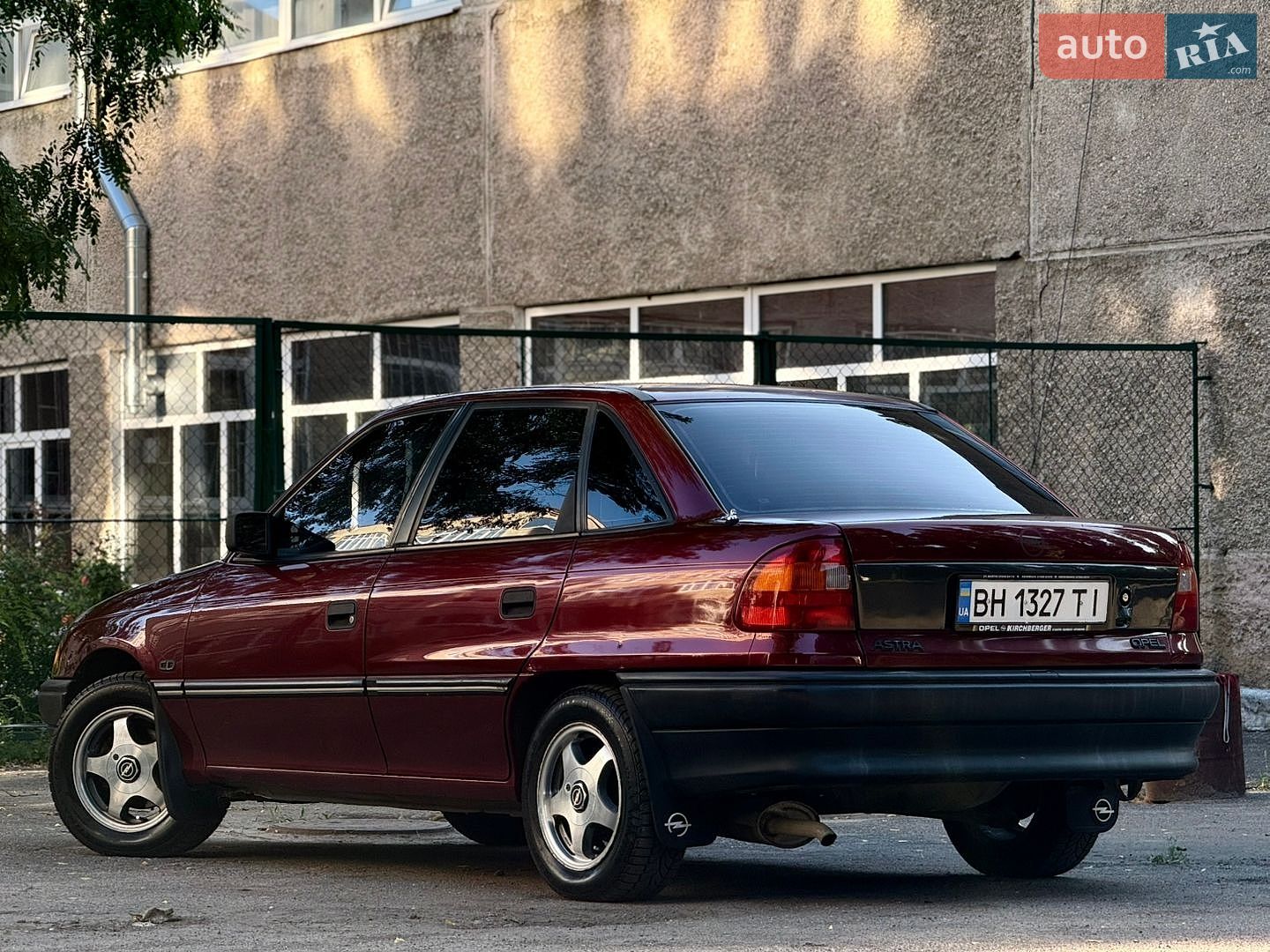 Opel Astra 1993 VIN W0L000057P5249287 фото оголошення 32 з 79
