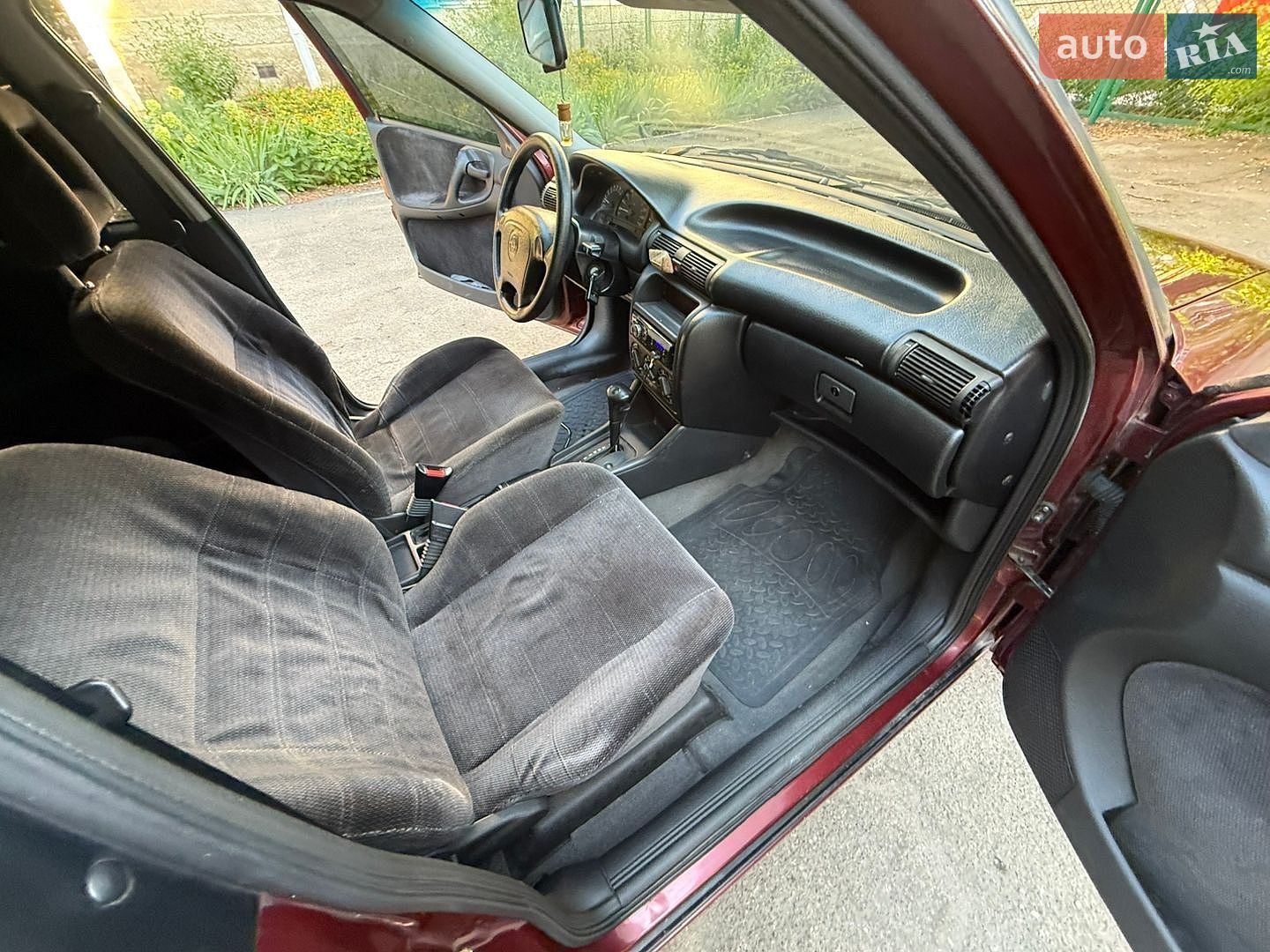 Opel Astra 1993 VIN W0L000057P5249287 фото оголошення 58 з 79