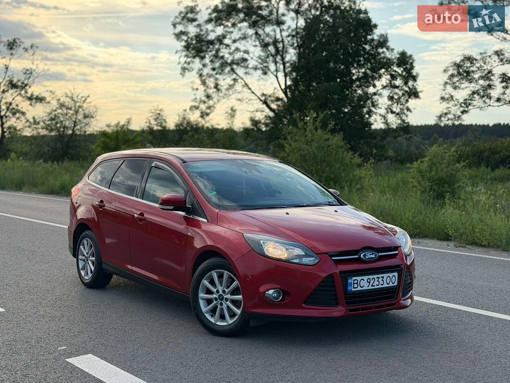Ford Focus 2011 VIN WF0LXXGCBLBM83718 фото оголошення 4 з 17