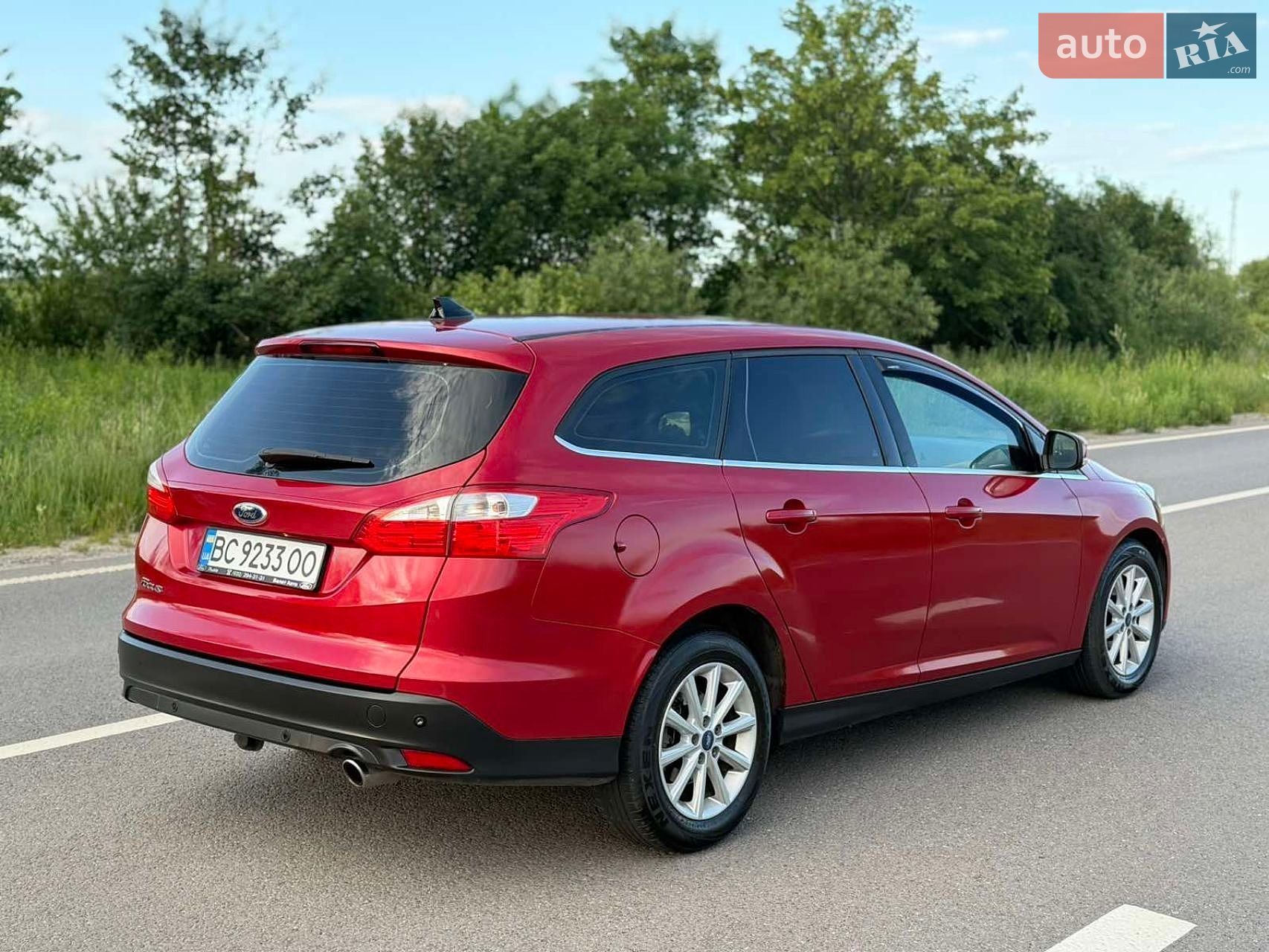 Ford Focus 2011 VIN WF0LXXGCBLBM83718 фото оголошення 6 з 17