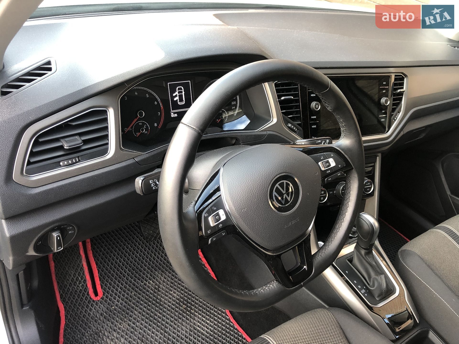 Volkswagen T-Roc 2021 VIN WVGZZZA1ZNV038484 фото оголошення 14 з 31