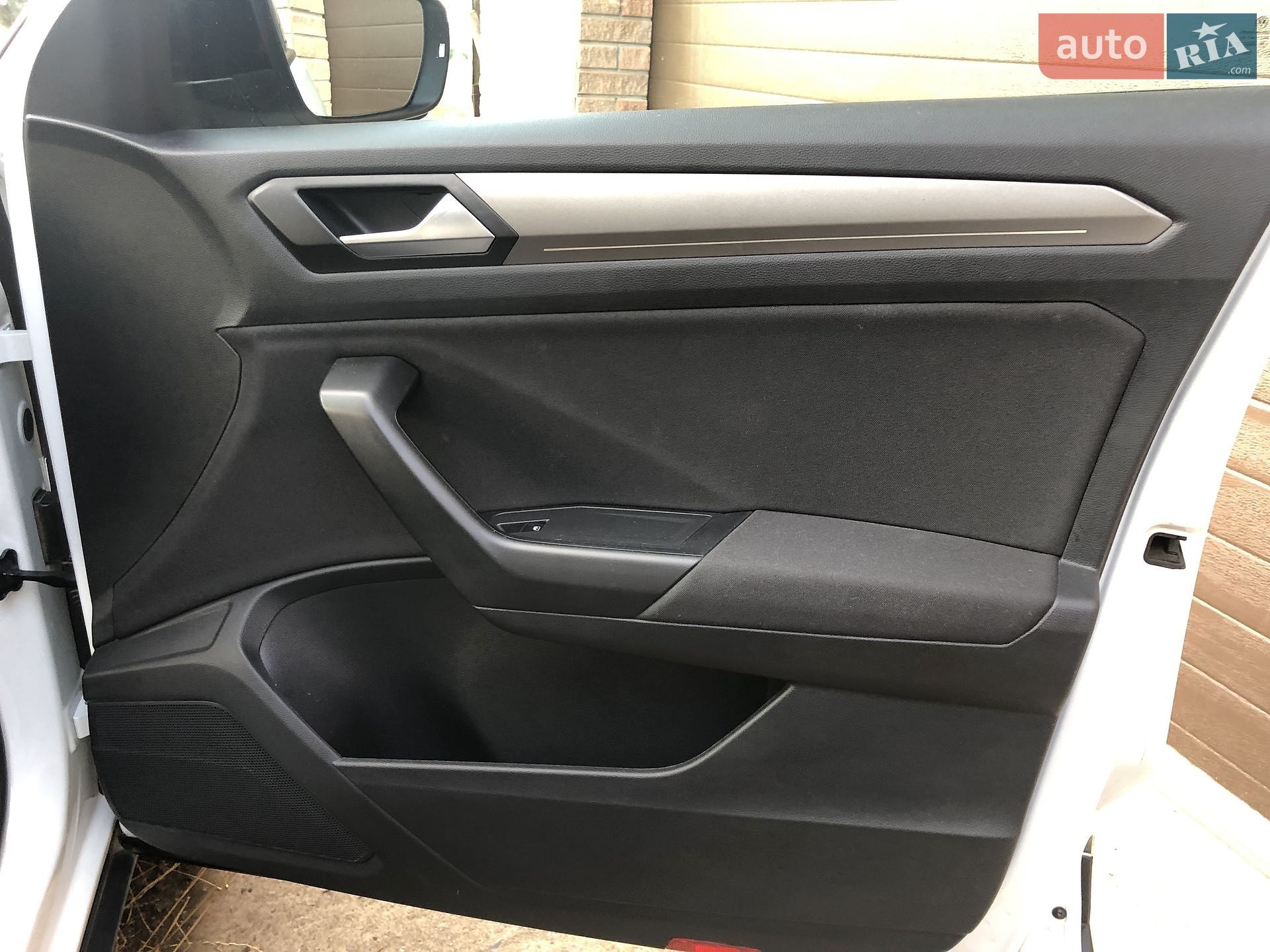Volkswagen T-Roc 2021 VIN WVGZZZA1ZNV038484 фото оголошення 26 з 31