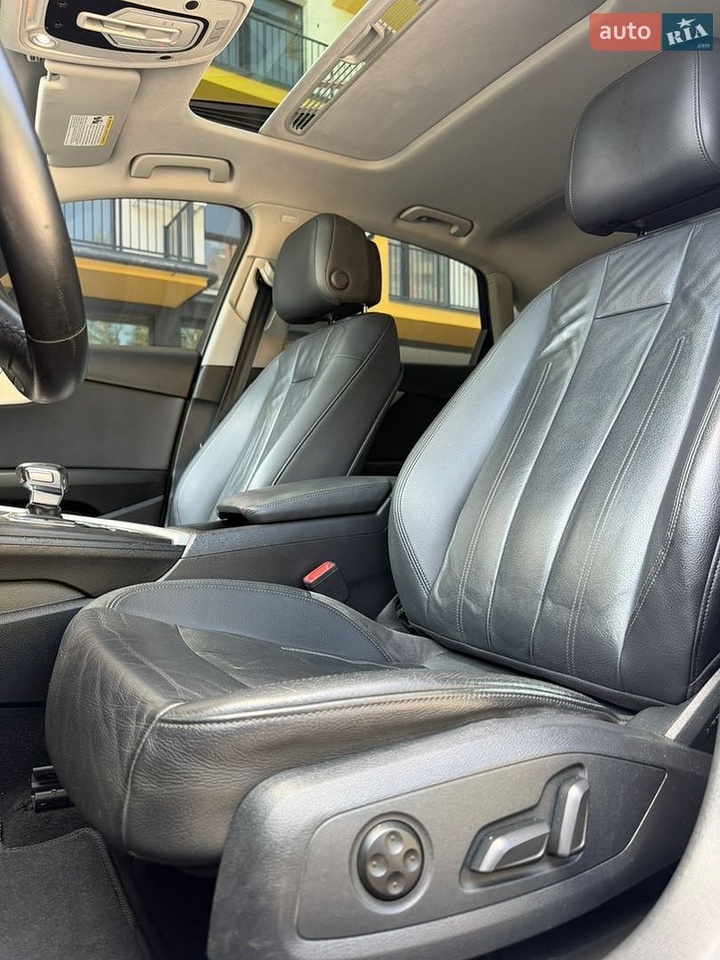 Audi A4 2016 VIN WAUGNAF49HN055669 фото оголошення 5 з 48