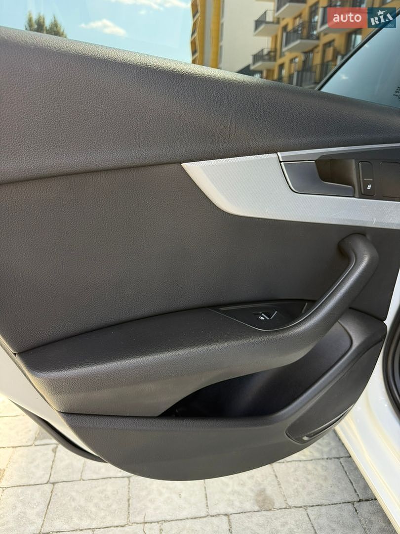 Audi A4 2016 VIN WAUGNAF49HN055669 фото оголошення 21 з 48