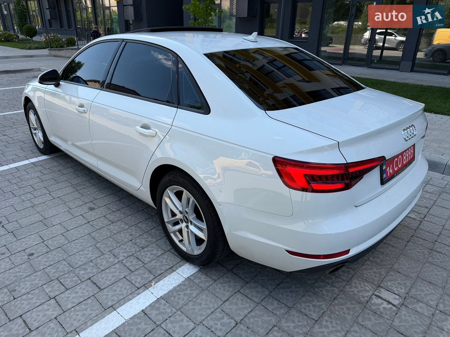 Audi A4 2016 VIN WAUGNAF49HN055669 фото оголошення 25 з 48