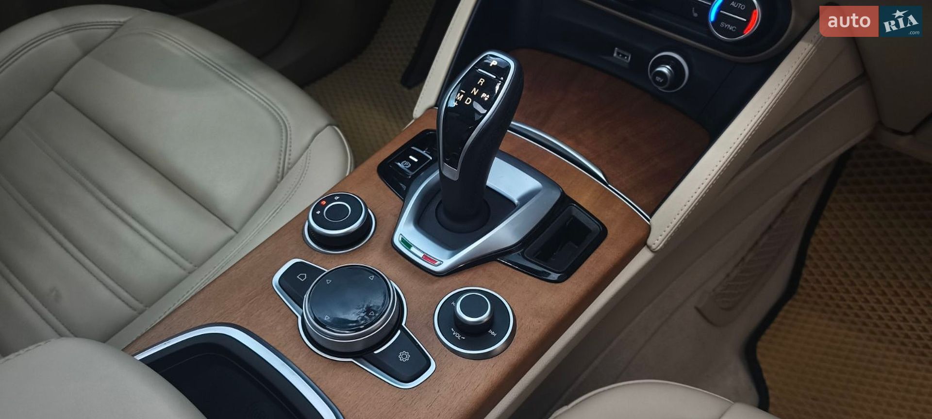 Alfa Romeo Stelvio 2021 VIN ZASPAKBN5M7D20161 фото оголошення 17 з 17