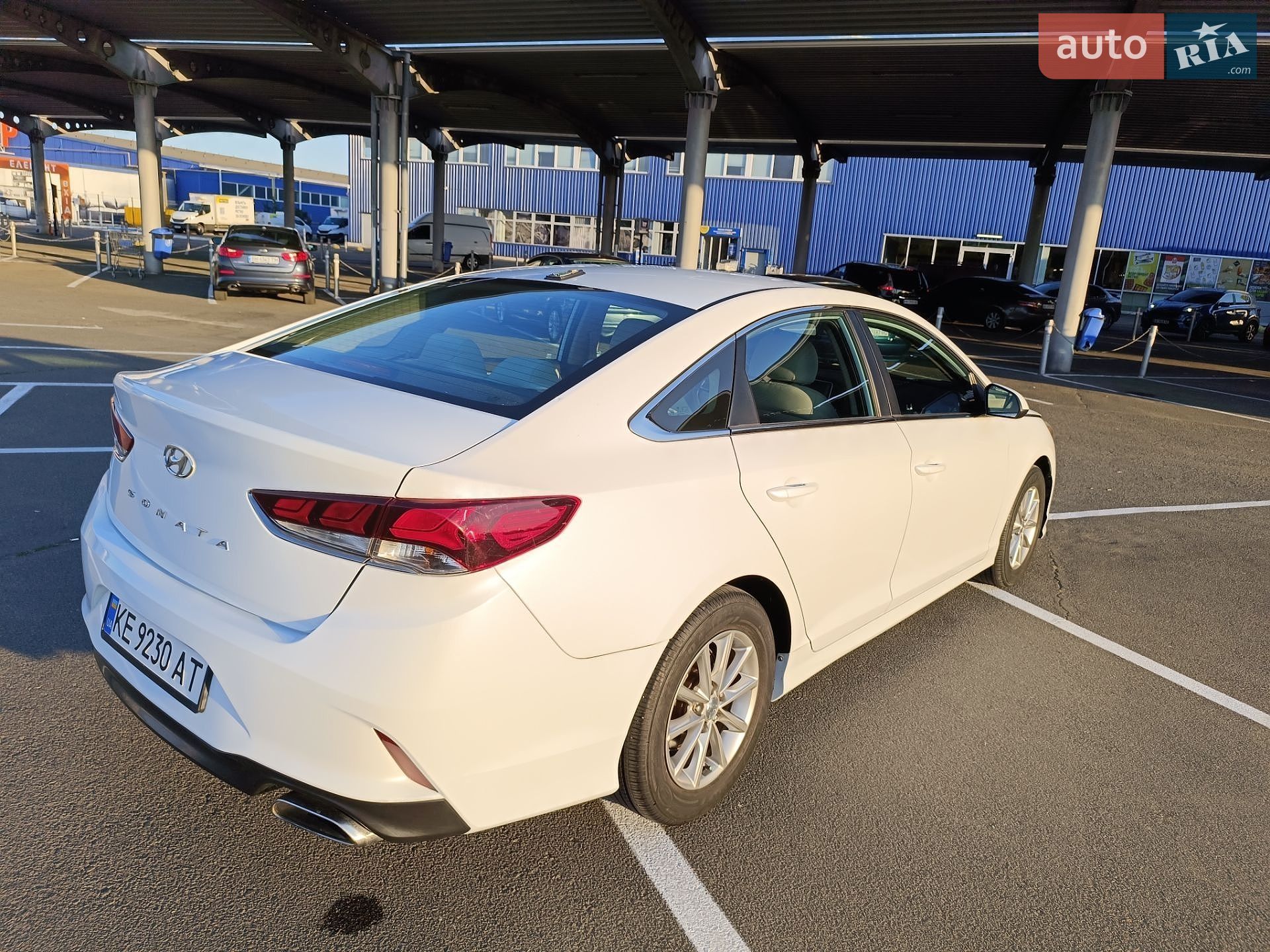 Hyundai Sonata 2017 VIN 5NPE24AF9JH606458 фото оголошення 6 з 19
