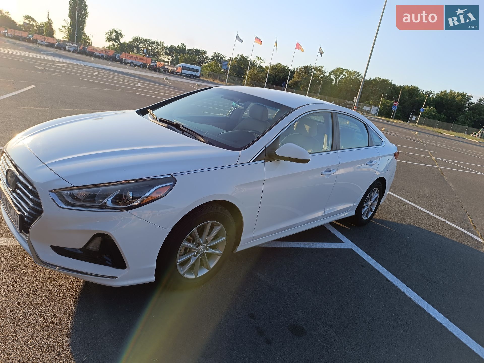 Hyundai Sonata 2017 VIN 5NPE24AF9JH606458 фото оголошення 8 з 19