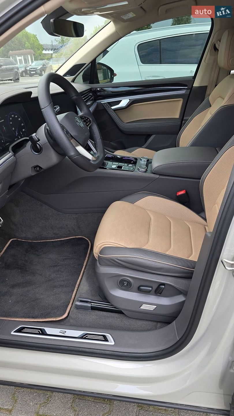 Volkswagen Touareg 2023 VIN WVGZZZCR4RD009913 фото оголошення 10 з 12