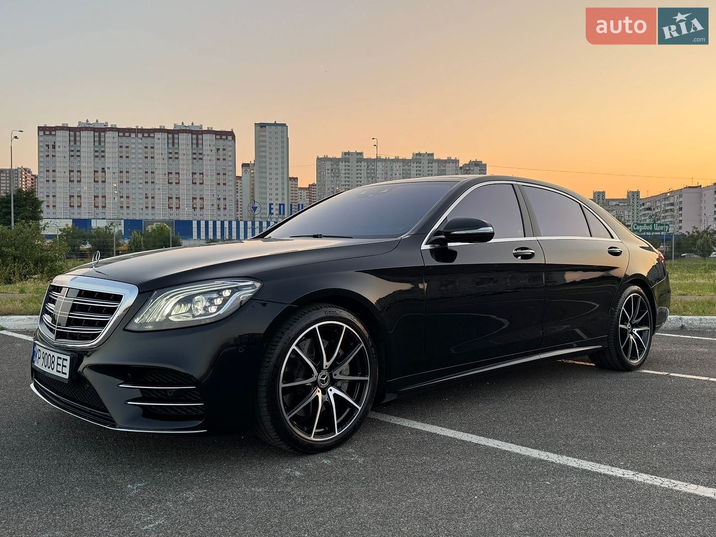 Mercedes-Benz S-Class 2019 VIN WDDUG6GB7KA477194 фото оголошення 2 з 30