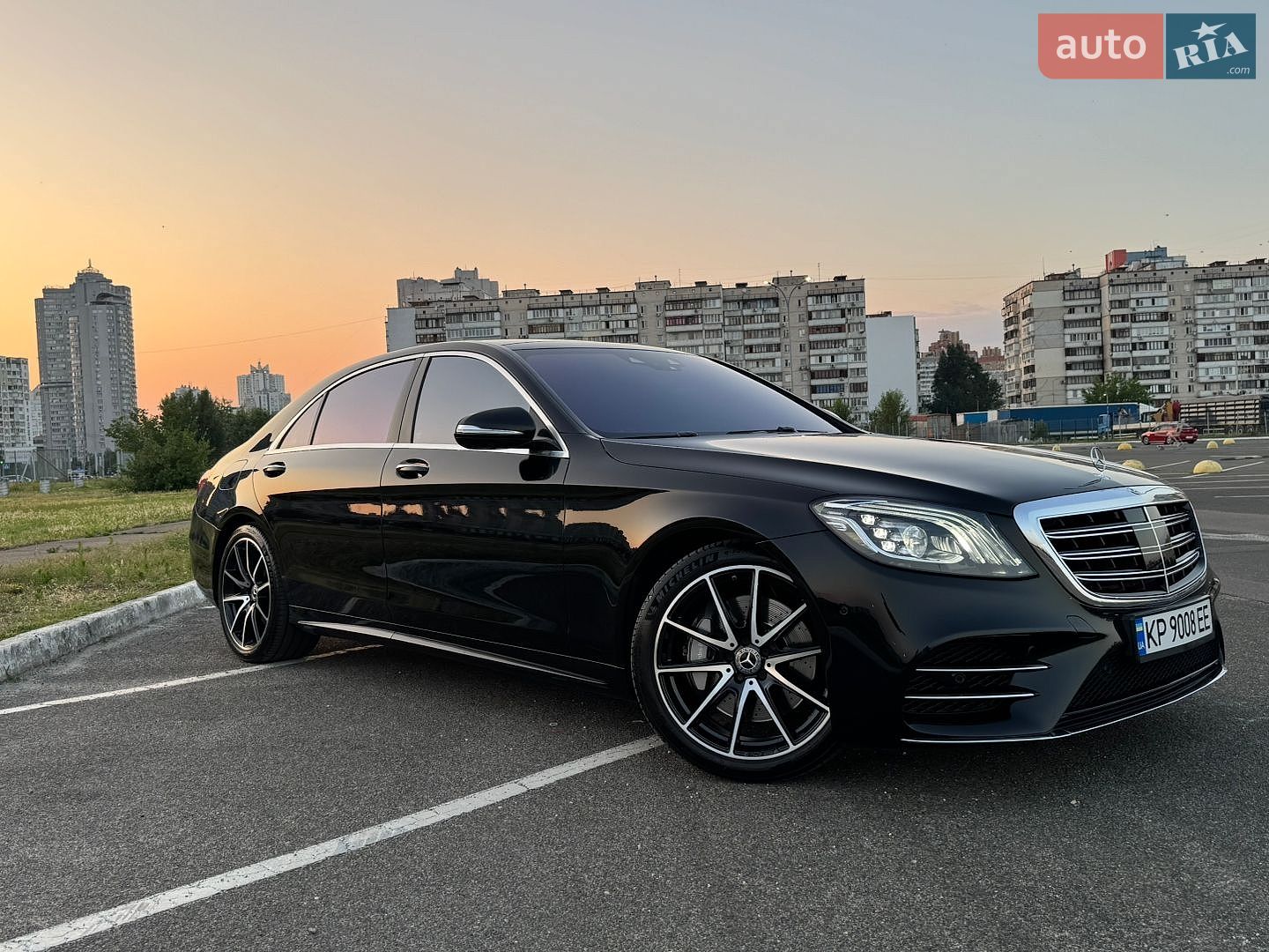 Mercedes-Benz S-Class 2019 VIN WDDUG6GB7KA477194 фото оголошення 3 з 30