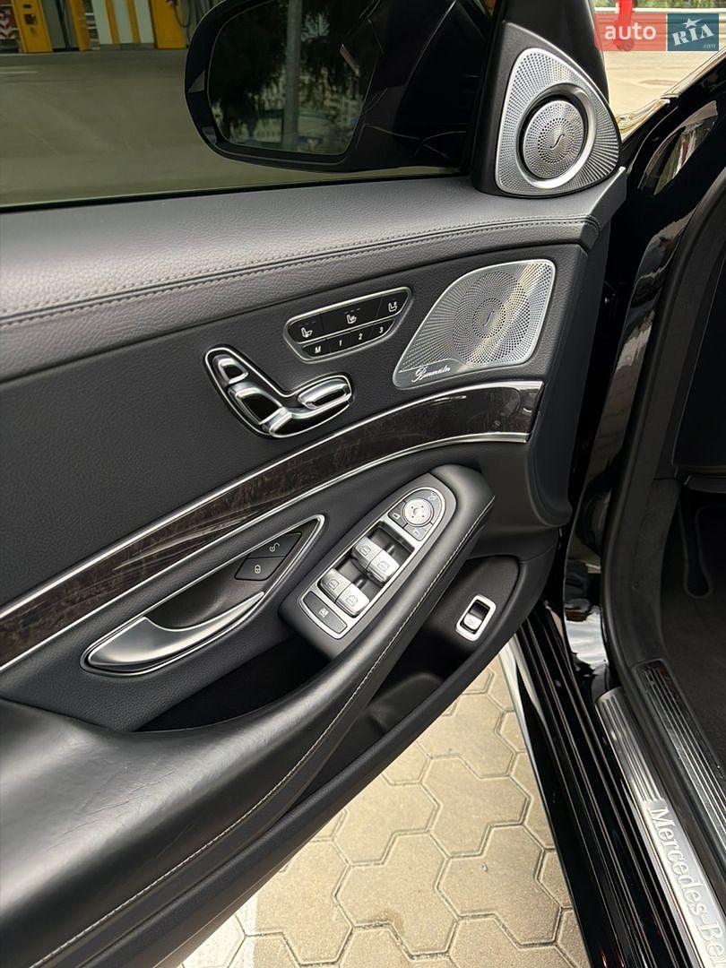 Mercedes-Benz S-Class 2019 VIN WDDUG6GB7KA477194 фото оголошення 17 з 30