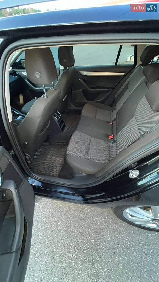 Skoda Octavia 2016 VIN TMBJG9NE4G0184894 фото оголошення 8 з 17