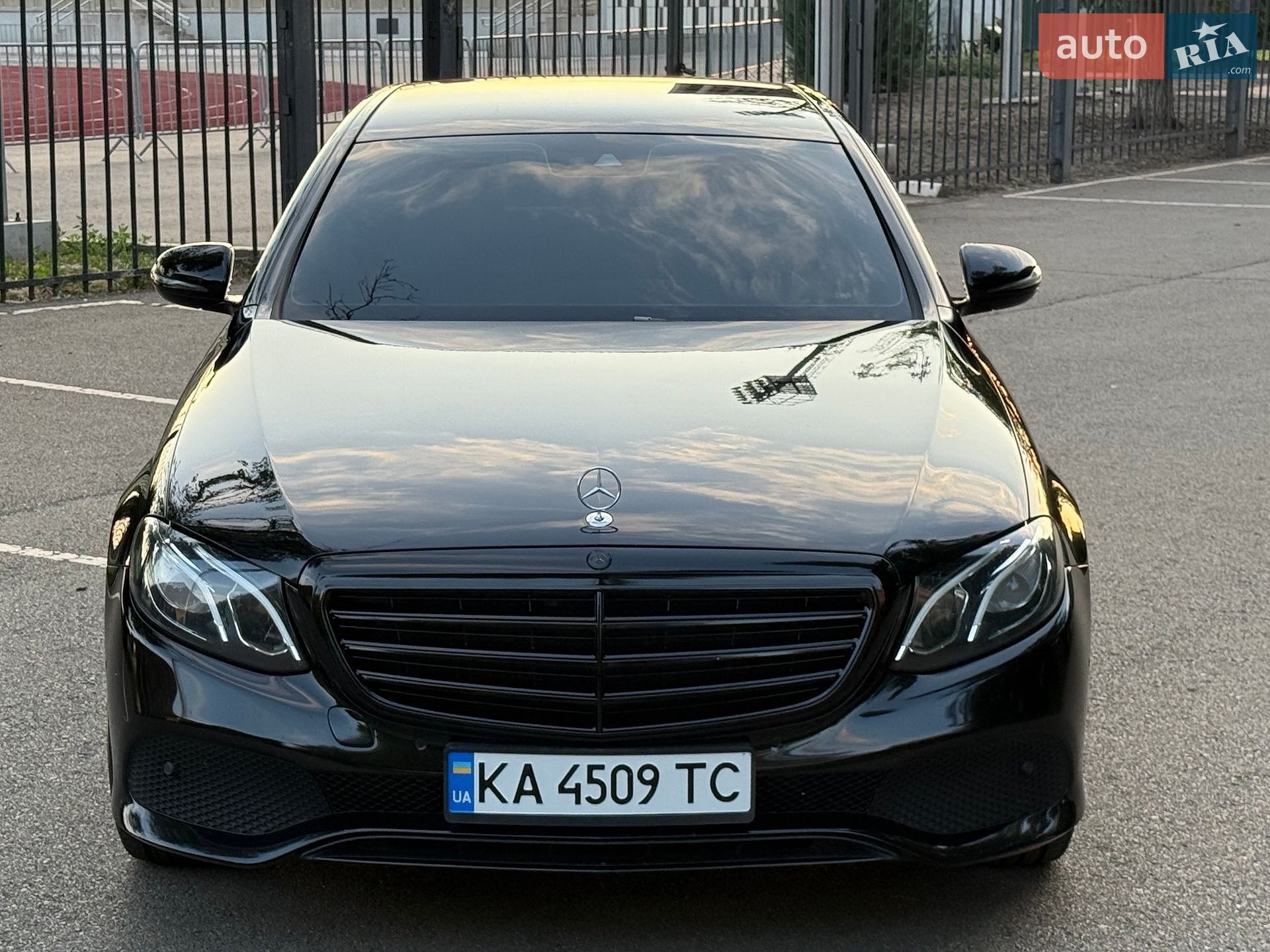 Mercedes-Benz E-Class 2019 VIN WDD2130051A752407 фото оголошення 6 з 105
