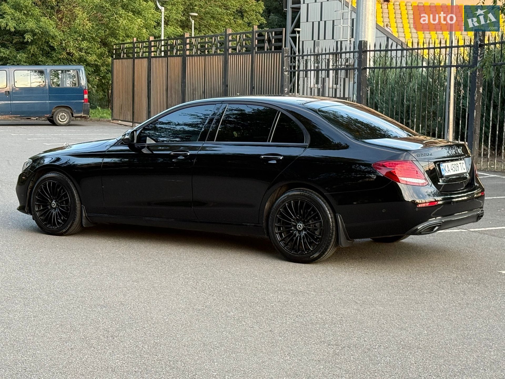 Mercedes-Benz E-Class 2019 VIN WDD2130051A752407 фото оголошення 7 з 105