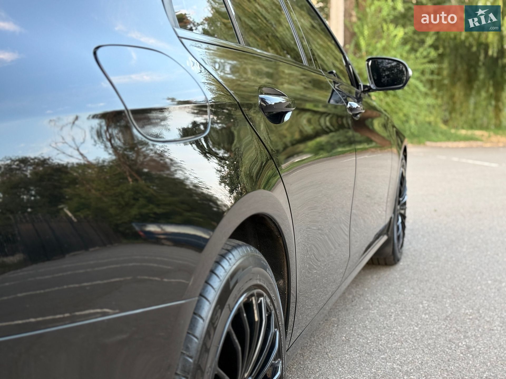 Mercedes-Benz E-Class 2019 VIN WDD2130051A752407 фото оголошення 32 з 105