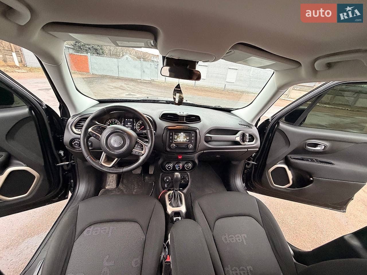 Jeep Renegade 2016 VIN ZACCJBBB9HPE92781 фото оголошення 12 з 13
