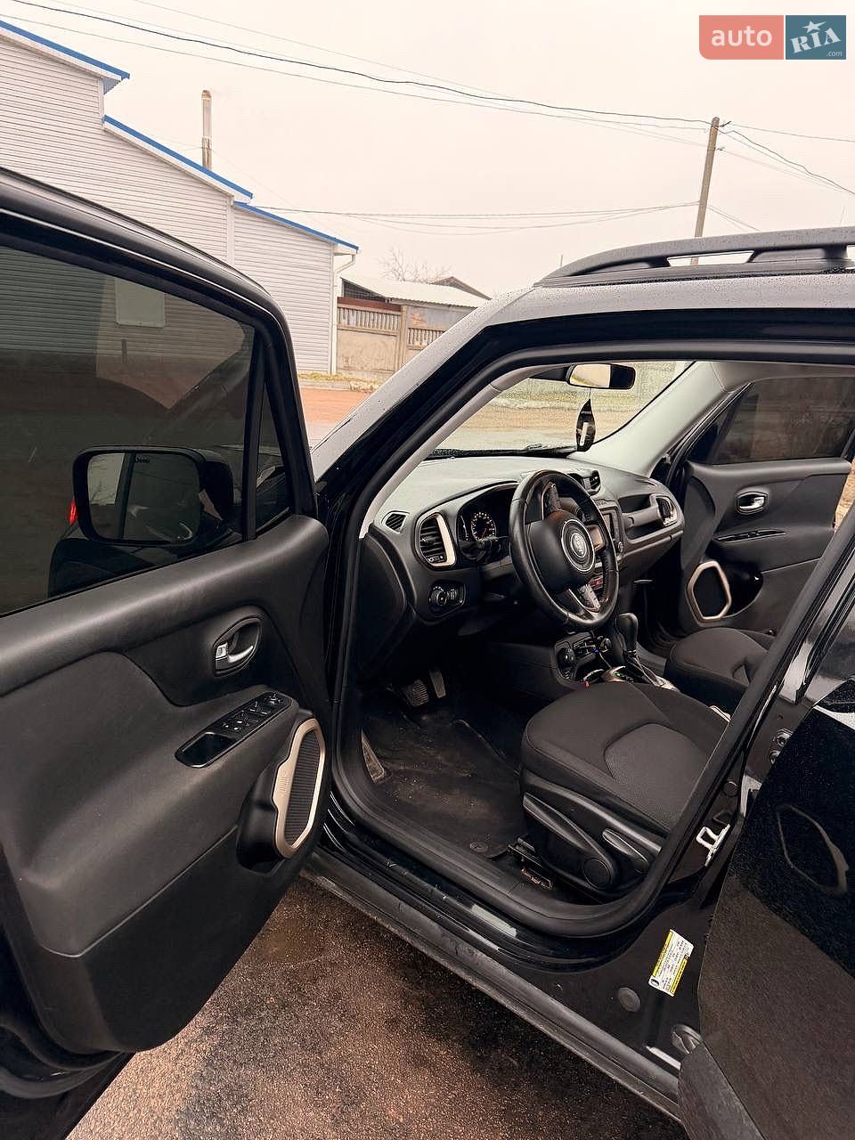Jeep Renegade 2016 VIN ZACCJBBB9HPE92781 фото оголошення 10 з 13