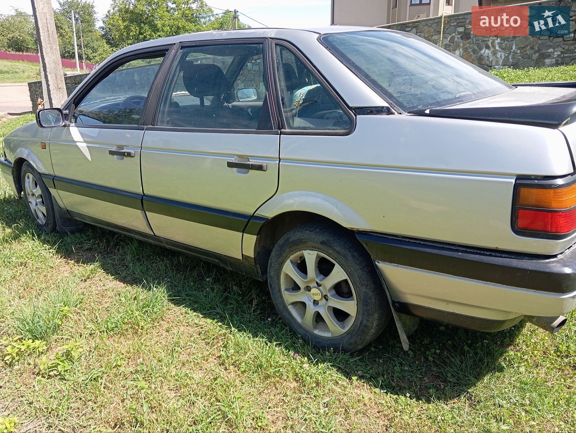 Volkswagen Passat 1989 VIN WVWZZZ31ZKB112216 фото оголошення 3 з 8