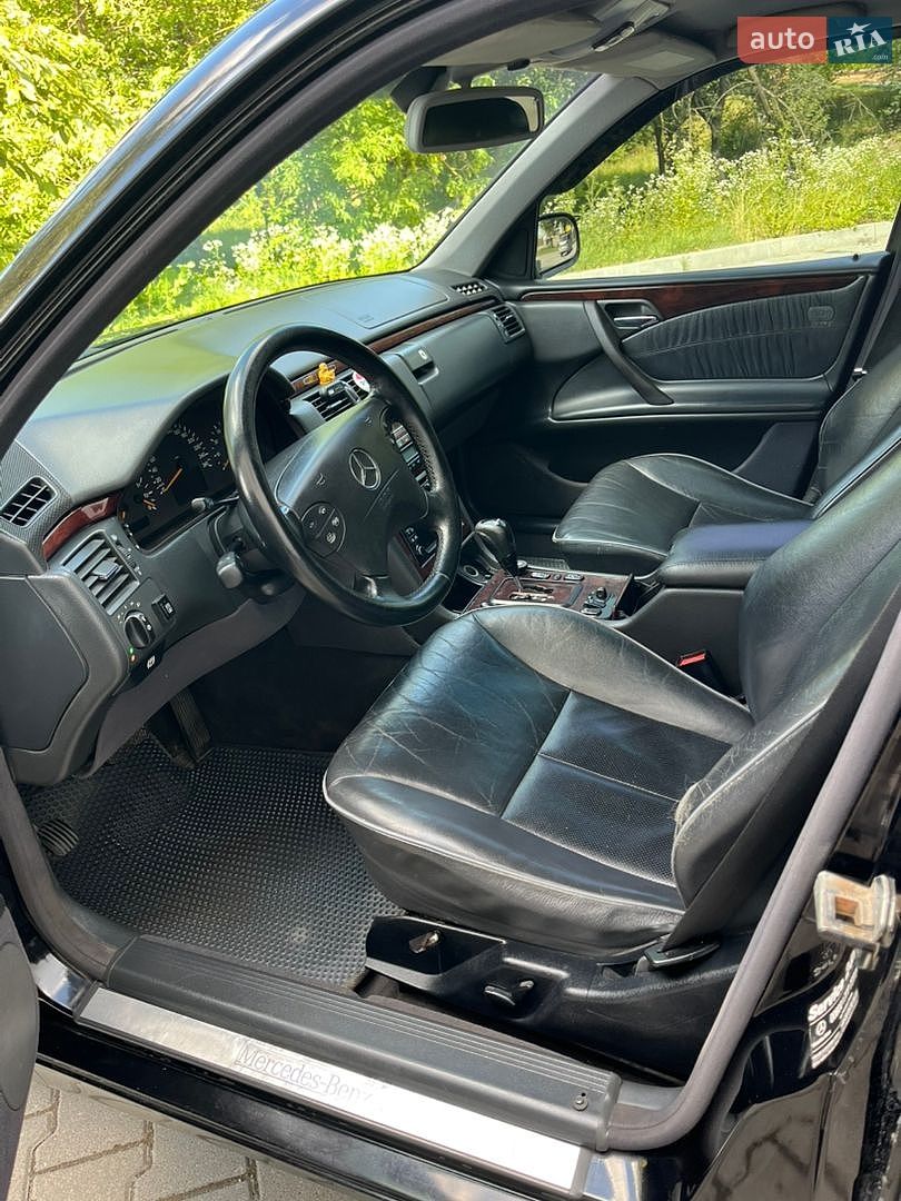 Mercedes-Benz E-Class 2001 VIN WDB2100481B340147 фото оголошення 9 з 12