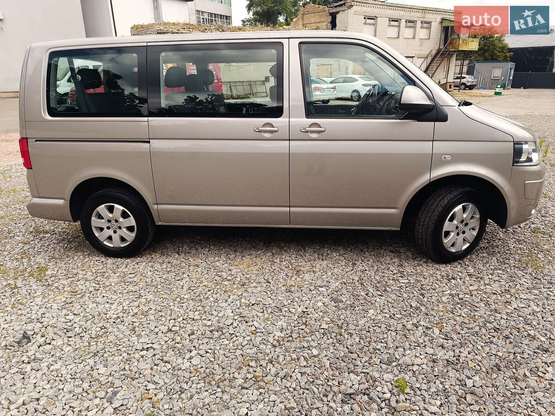 Volkswagen Caravelle 2012 VIN WV2ZZZ7HZCH134292 фото оголошення 3 з 16
