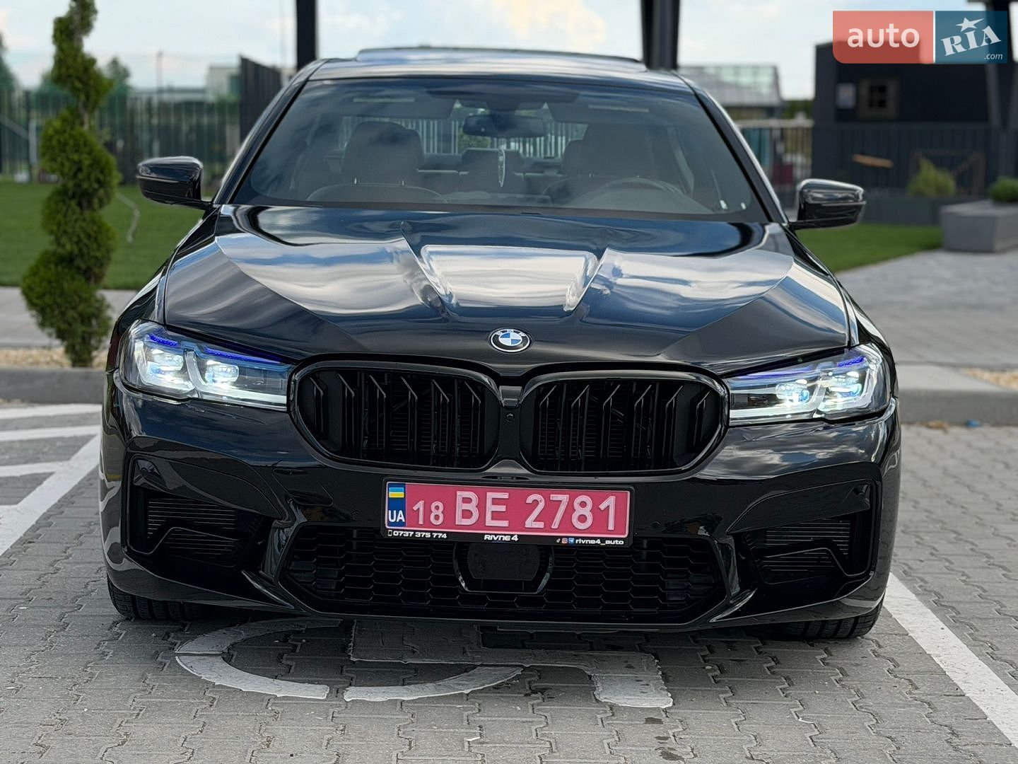 BMW 5 Series 2017 VIN WBAJA7C37HG907215 фото оголошення 4 з 40