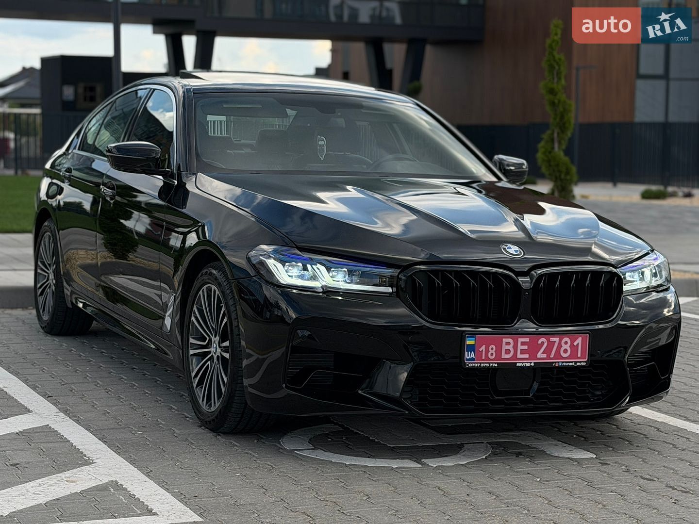 BMW 5 Series 2017 VIN WBAJA7C37HG907215 фото оголошення 5 з 40