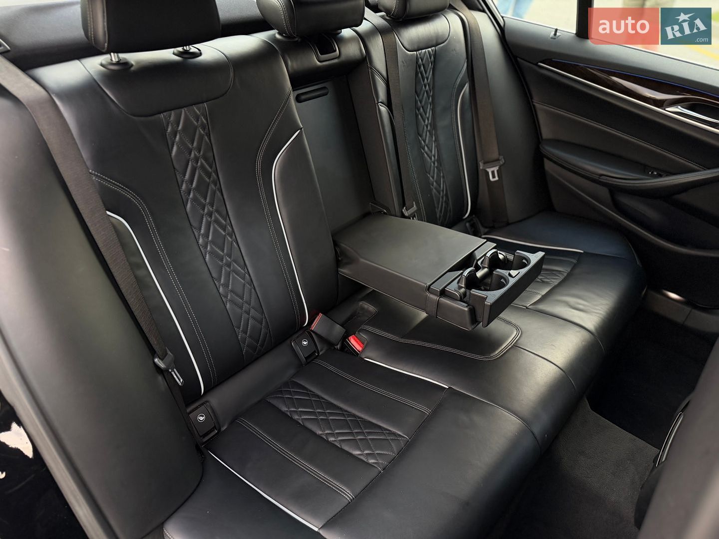BMW 5 Series 2017 VIN WBAJA7C37HG907215 фото оголошення 23 з 36