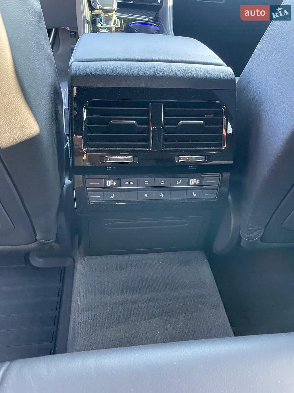 Volkswagen Touareg 2024 VIN WVGZZZCR8RD017285 фото оголошення 25 з 28