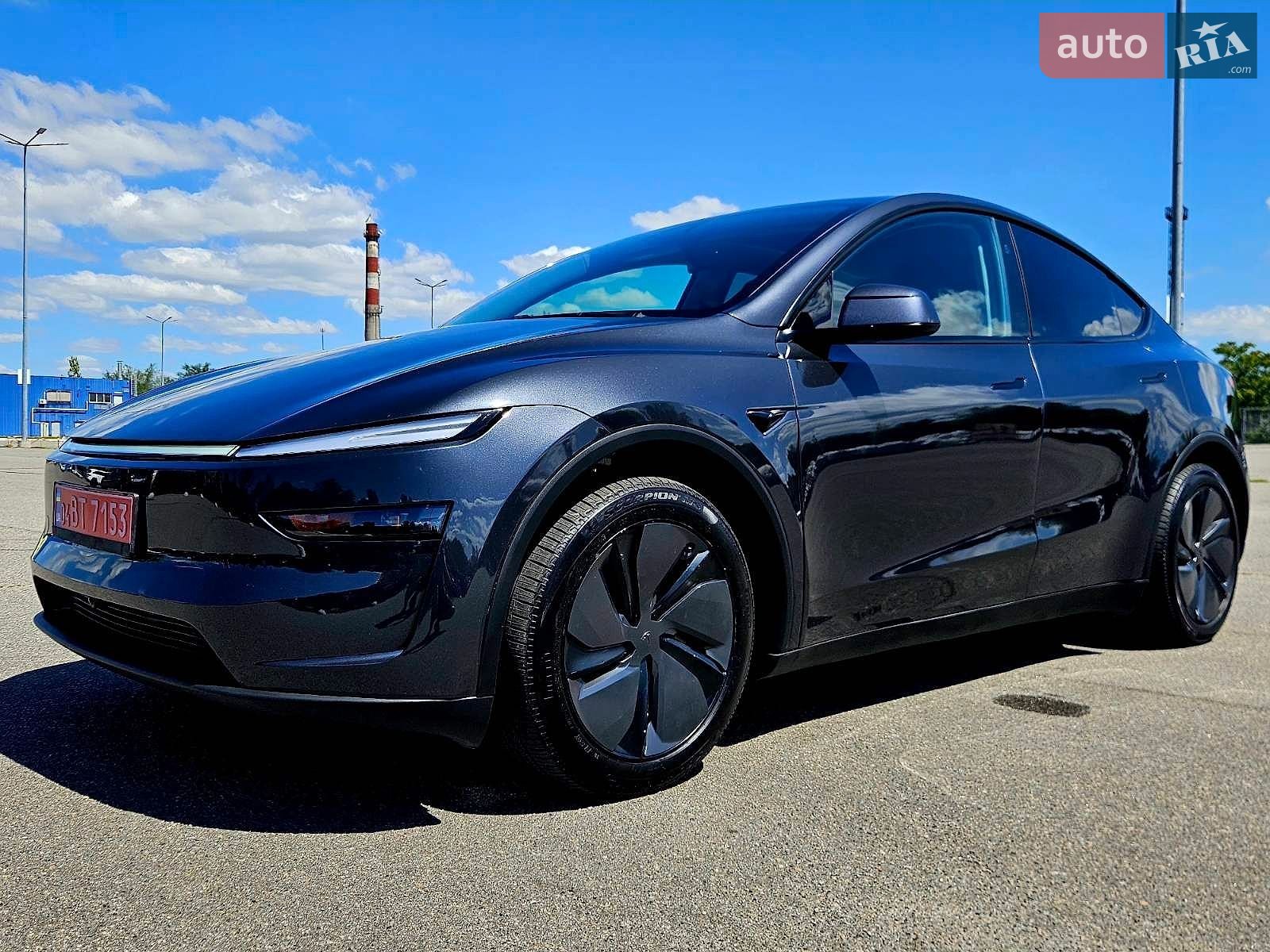 Tesla Model Y 2025 VIN 7SAYGDEE8TA459793 фото оголошення 3 з 34