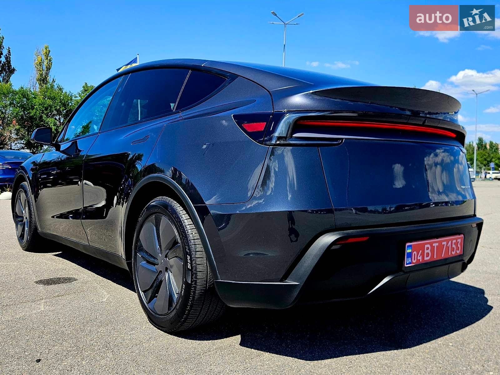 Tesla Model Y 2025 VIN 7SAYGDEE8TA459793 фото оголошення 7 з 34