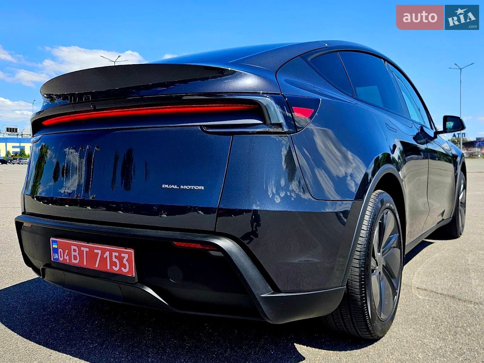 Tesla Model Y 2025 VIN 7SAYGDEE8TA459793 фото оголошення 9 з 34