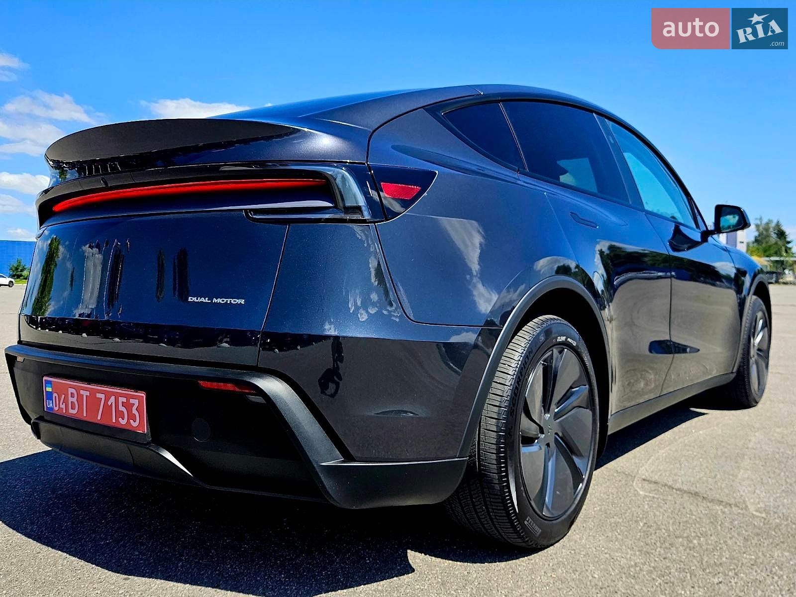 Tesla Model Y 2025 VIN 7SAYGDEE8TA459793 фото оголошення 10 з 34