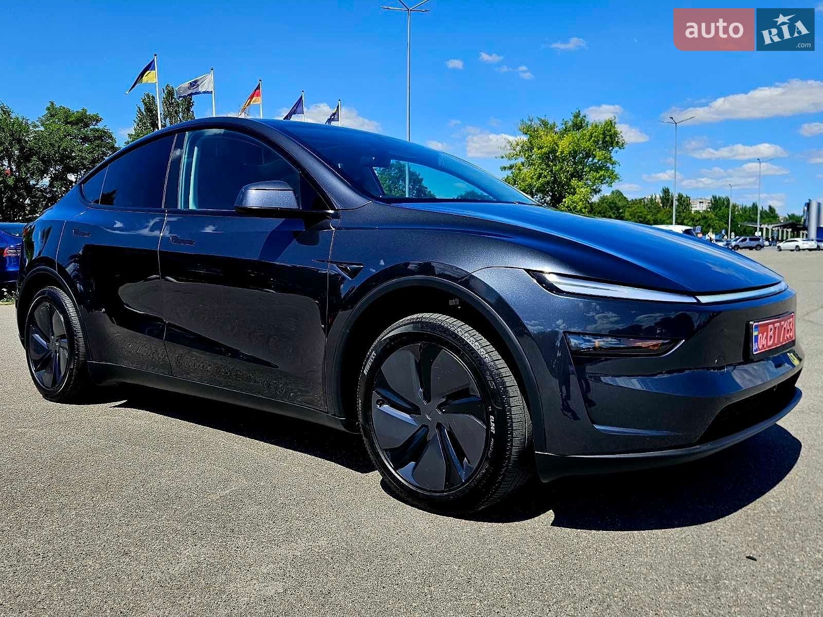 Tesla Model Y 2025 VIN 7SAYGDEE8TA459793 фото оголошення 13 з 34