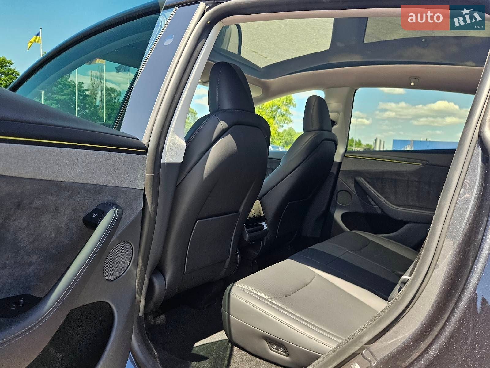 Tesla Model Y 2025 VIN 7SAYGDEE8TA459793 фото оголошення 26 з 34