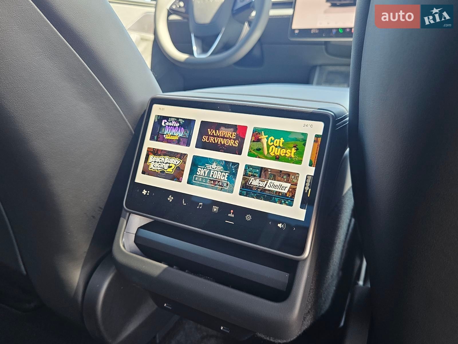 Tesla Model Y 2025 VIN 7SAYGDEE8TA459793 фото оголошення 27 з 34