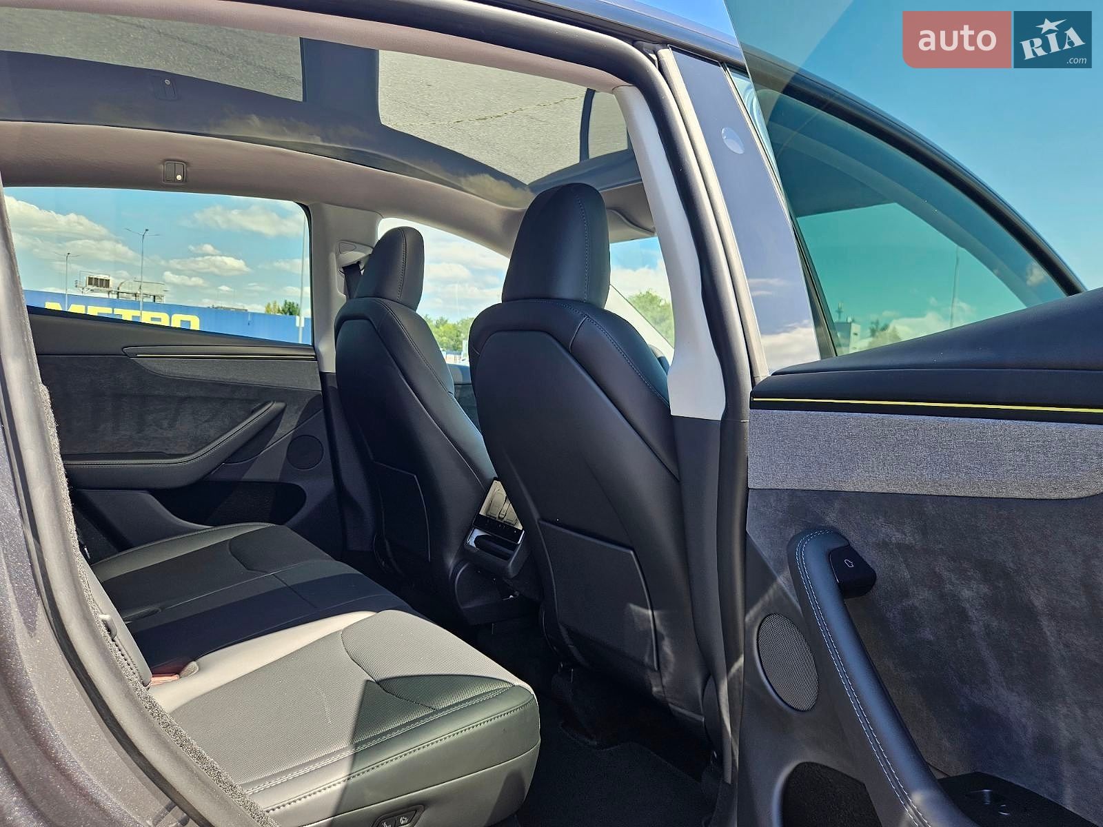 Tesla Model Y 2025 VIN 7SAYGDEE8TA459793 фото оголошення 28 з 34