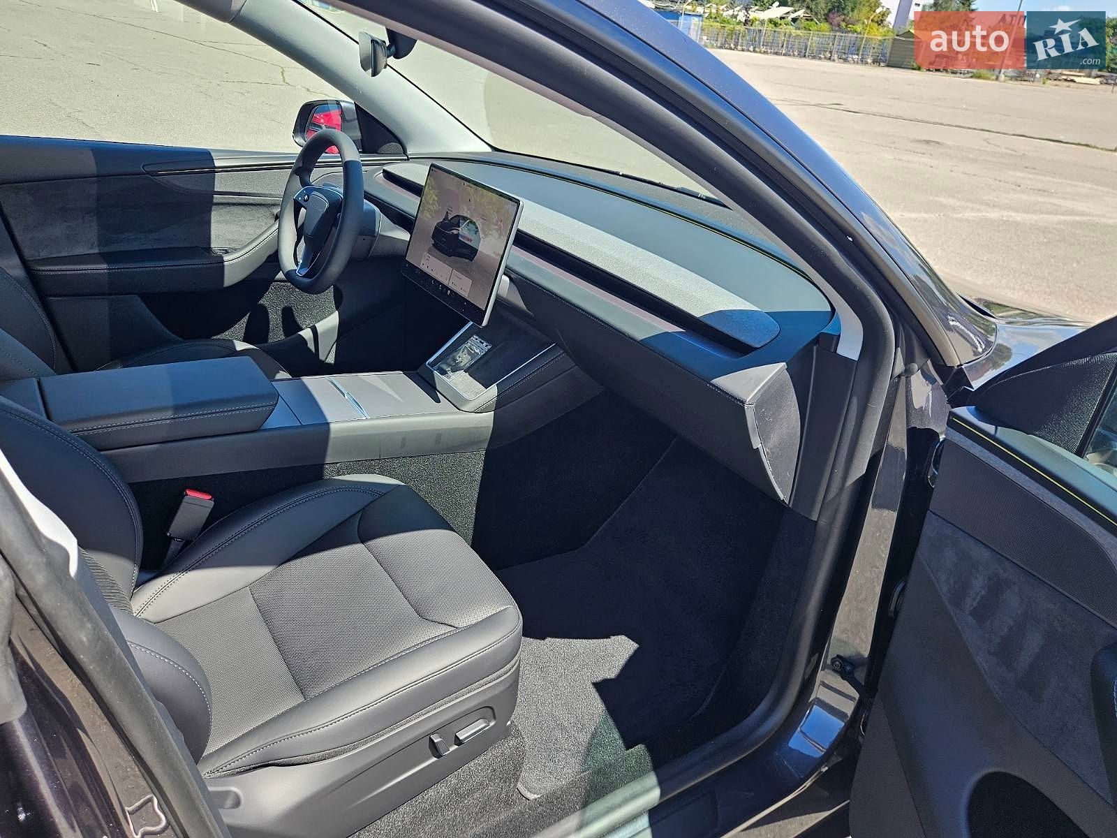 Tesla Model Y 2025 VIN 7SAYGDEE8TA459793 фото оголошення 29 з 34