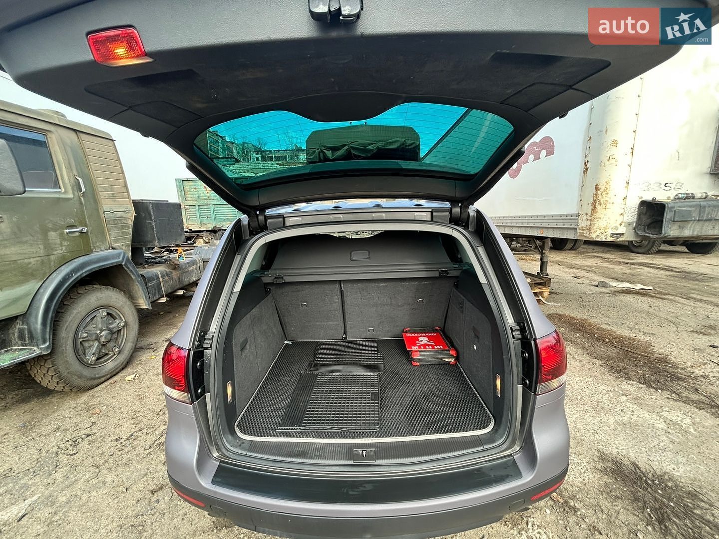 Volkswagen Touareg 2009 VIN WVGZZZ7LZ9D033904 фото оголошення 8 з 35
