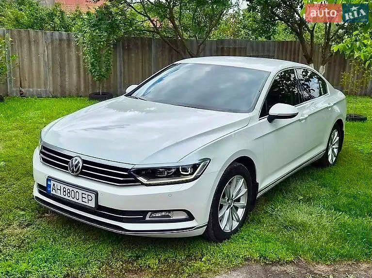 Volkswagen Passat 2017 VIN WVWZZZ3CZJE006947 фото оголошення 4 з 29