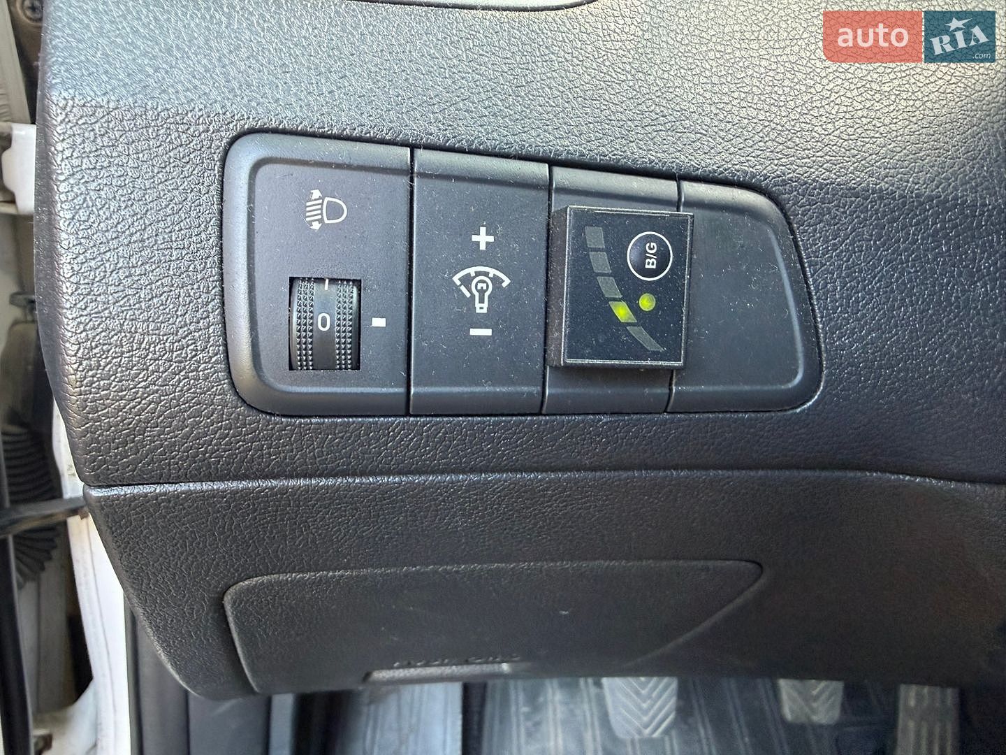 Hyundai Elantra 2013 VIN KMHDH41CADU941253 фото оголошення 4 з 26